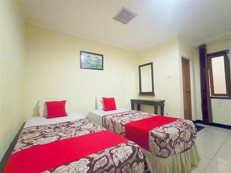 OYO 3956 Hotel Palem 2 Malang Exterior foto