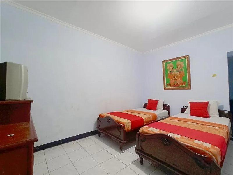 OYO 3956 Hotel Palem 2 Malang Exterior foto
